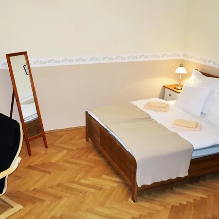 Nubis Apartment *